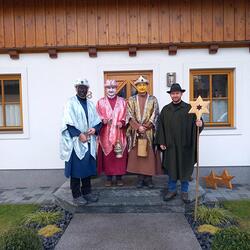 In der Pfarre Donnersbach waren 20 Sternsinger unterwegs
